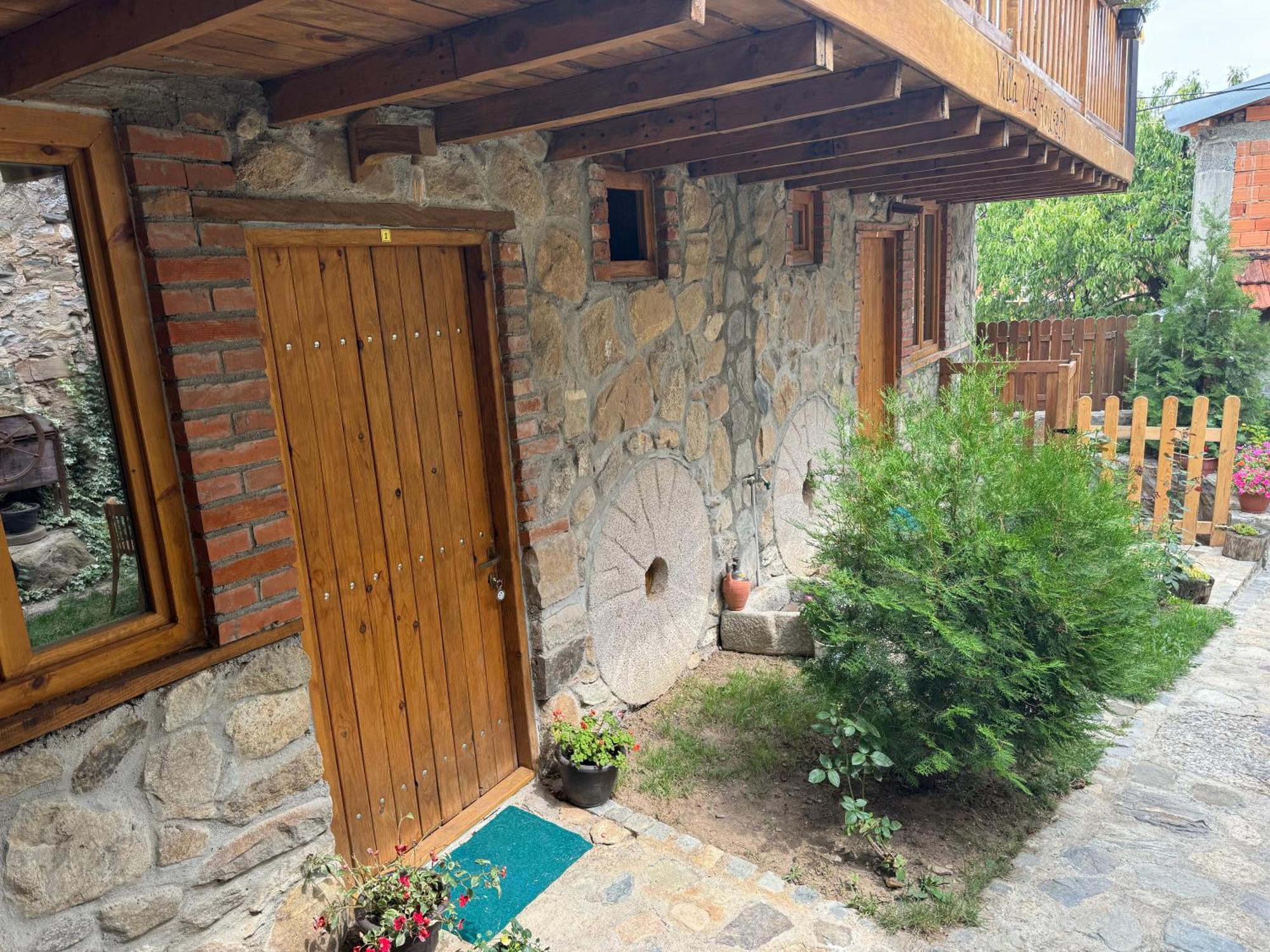 Villa Old House Bn Bitola Luaran gambar